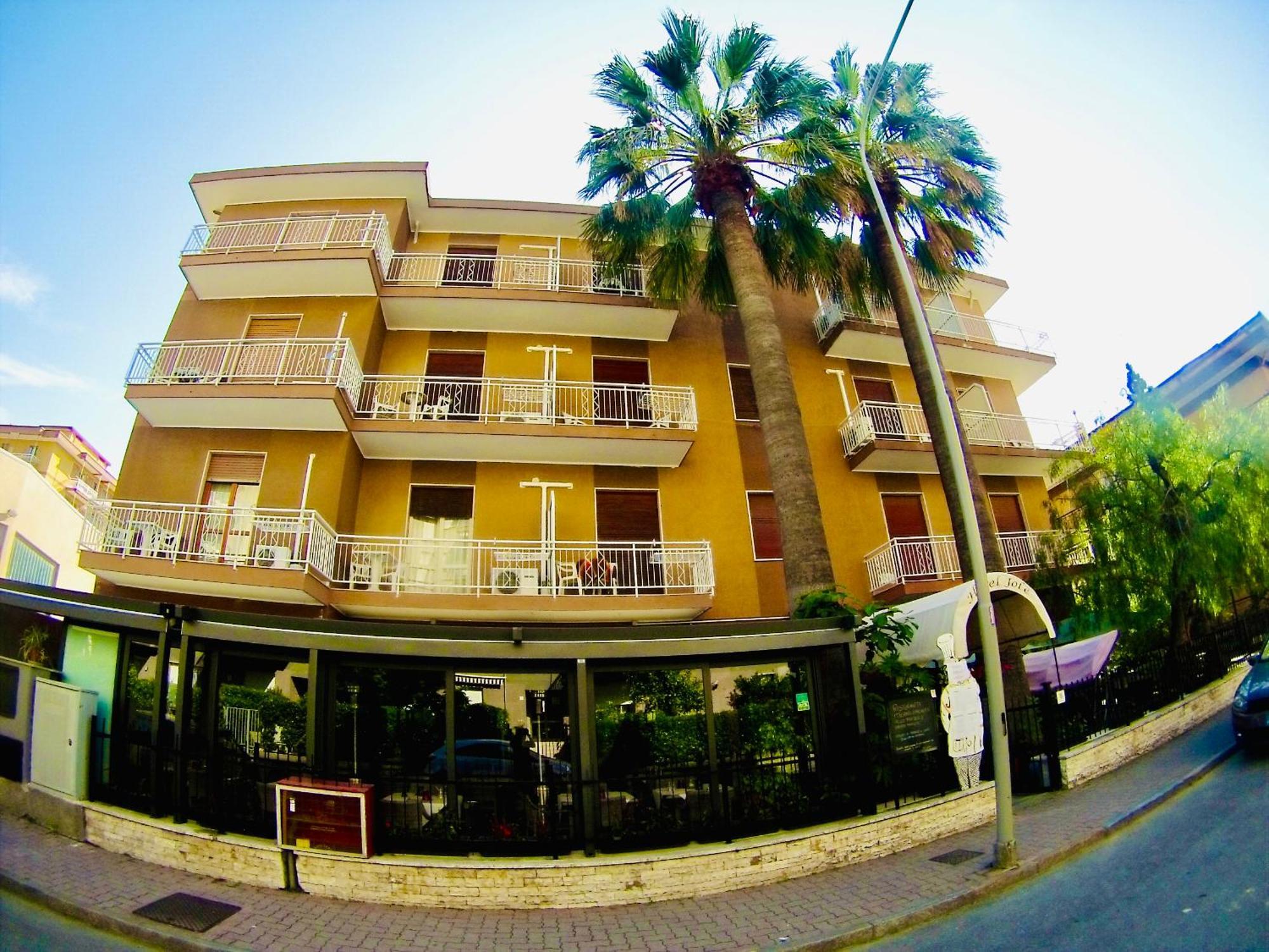 Hotel Jole Marina dʼMarina dʼAndora エクステリア 写真